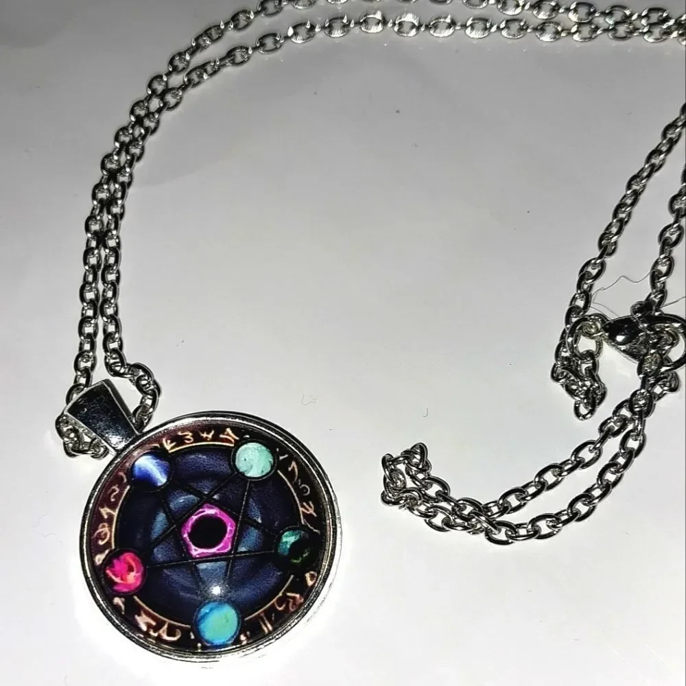 Retro teens pendant necklace